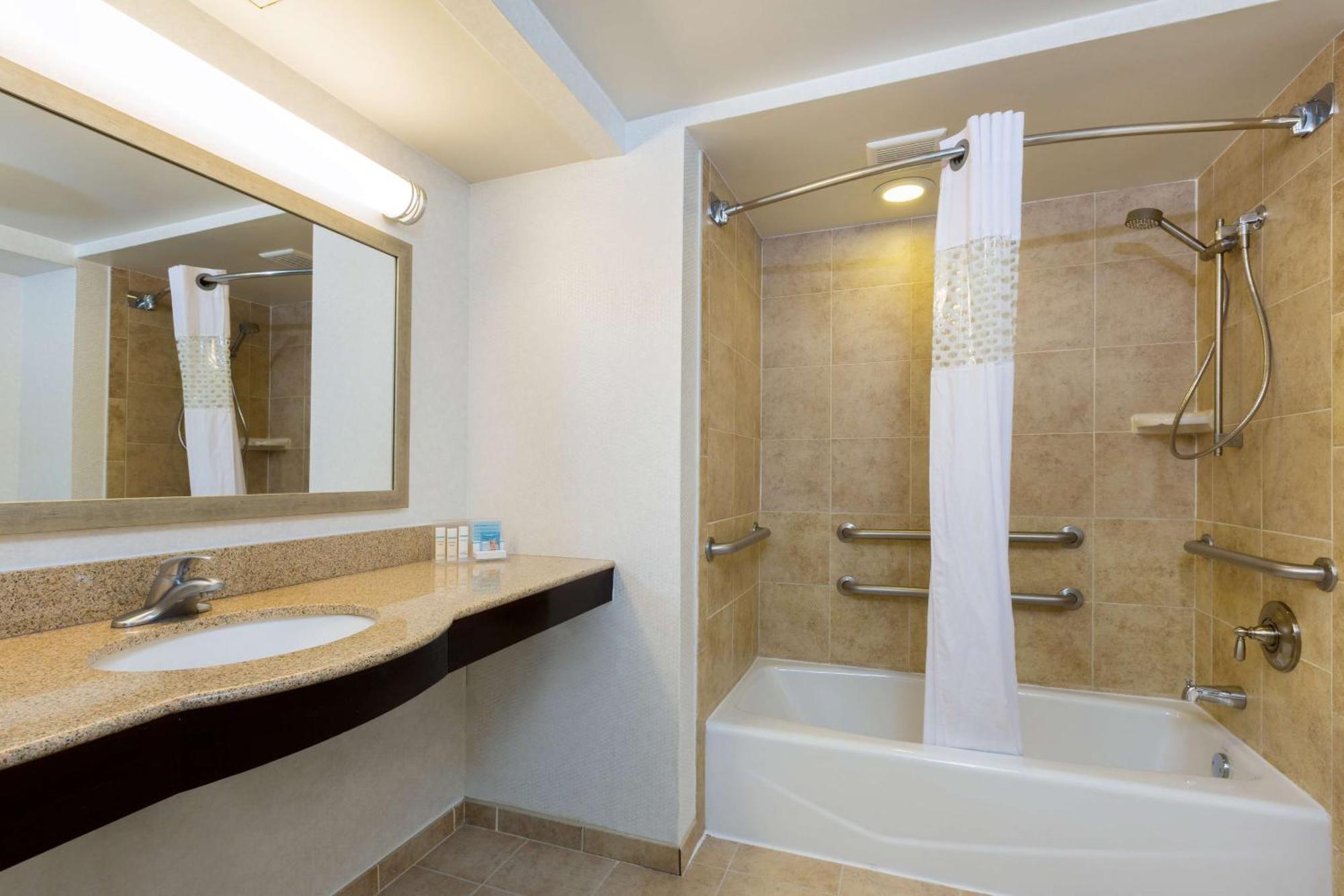 Hampton Inn Houston Near The Galleria Экстерьер фото
