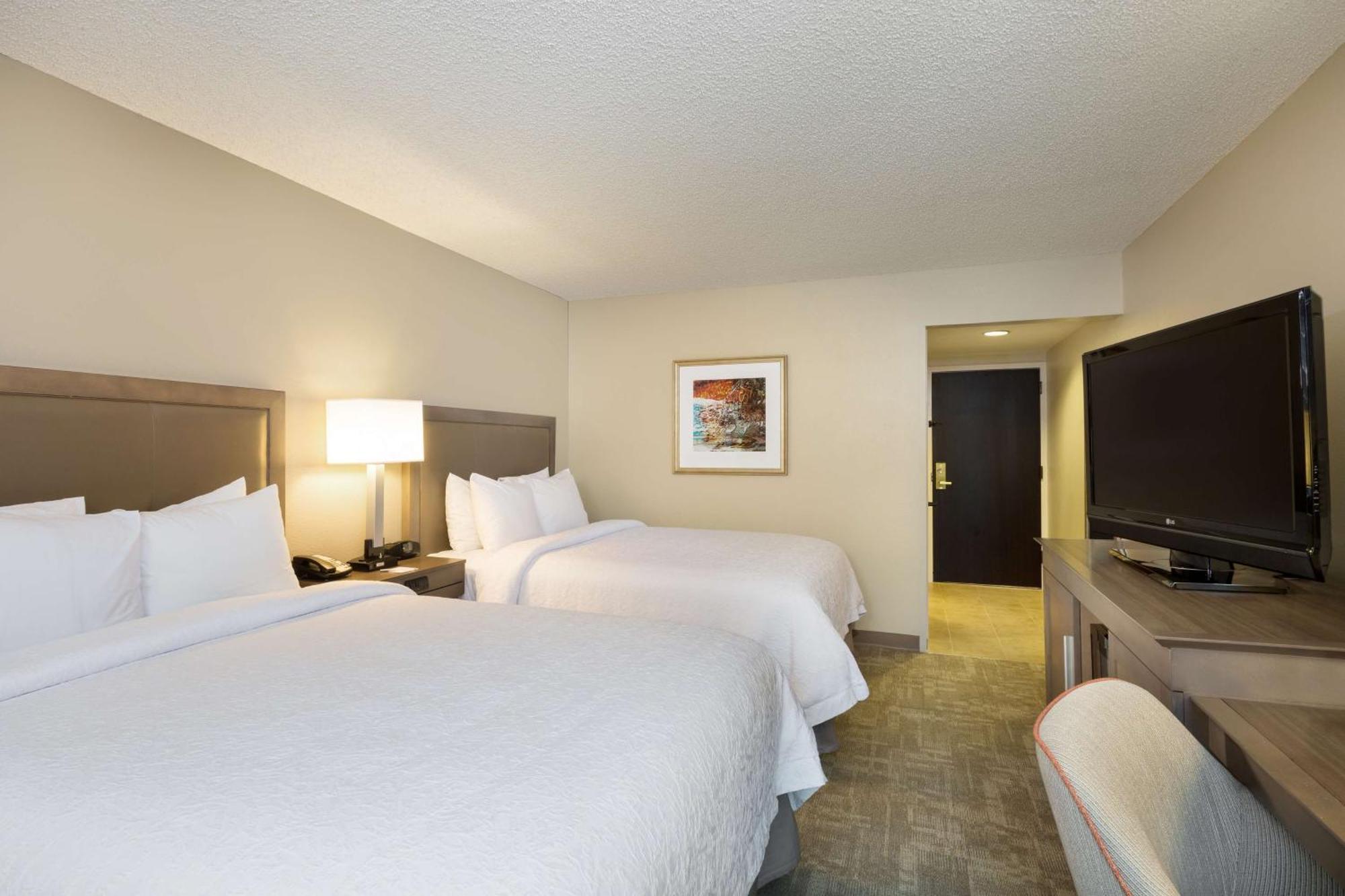 Hampton Inn Houston Near The Galleria Экстерьер фото
