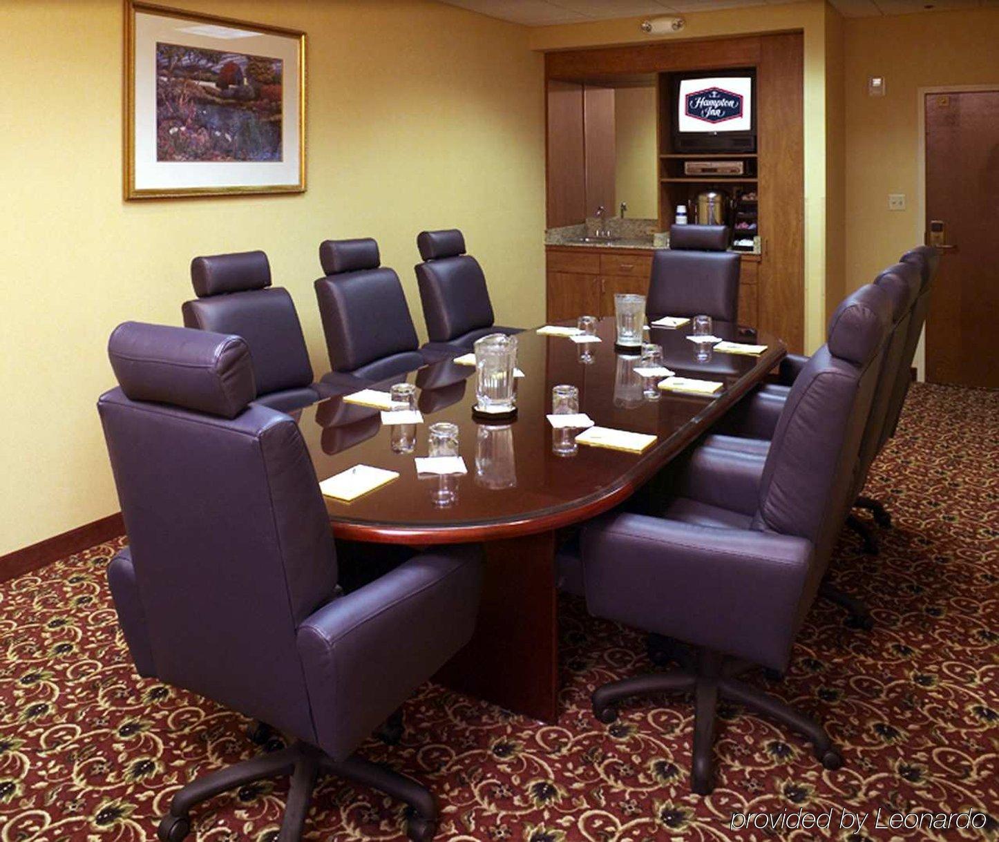 Hampton Inn Houston Near The Galleria Удобства фото