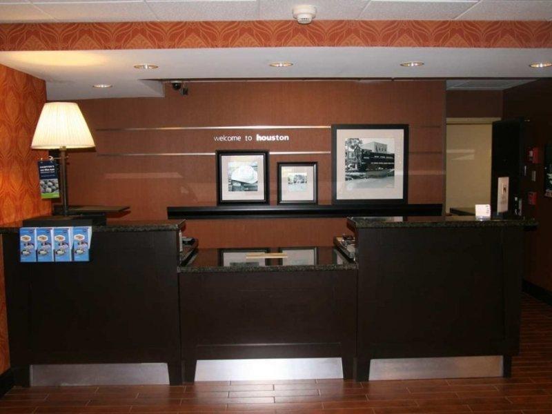 Hampton Inn Houston Near The Galleria Интерьер фото